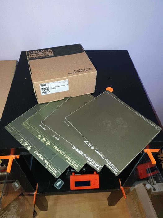 3D Принтер - Prusa MK3 I3 със enclousure.
