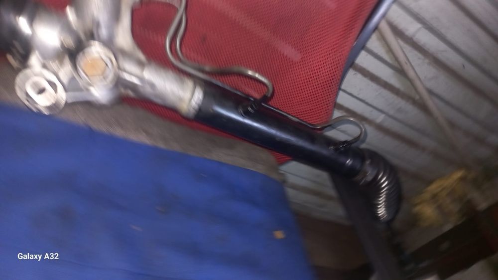 Рулевая рейка Rav4