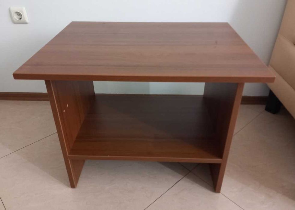 нощно шкафче масичка/хотелско обзавеждане