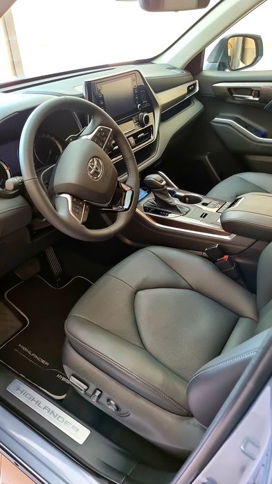 Toyota Highlander hibrid 32k km Exclusive Metalic Unic Proprietar de noua