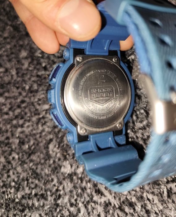 Топ Мъжки часовник G Shock модела е pдънков limited