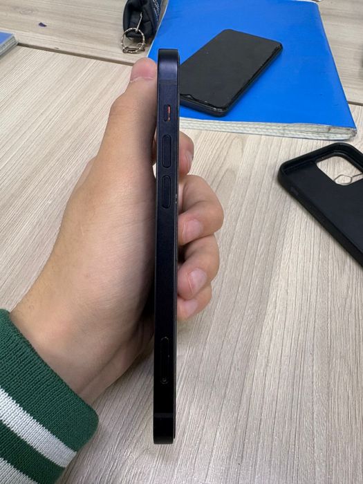 Айфон 12 128гб без каропки