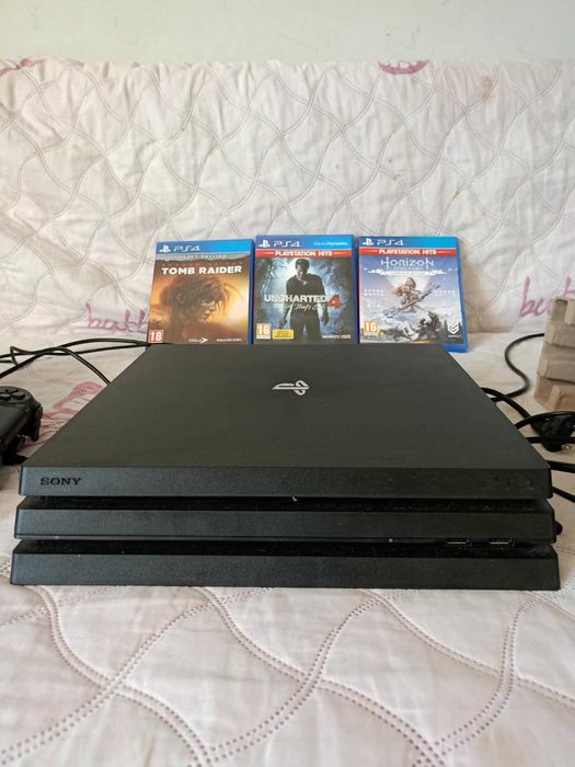 пе4 ПРО с вградена оригинална Фортнаит и още 3 невероятни игри