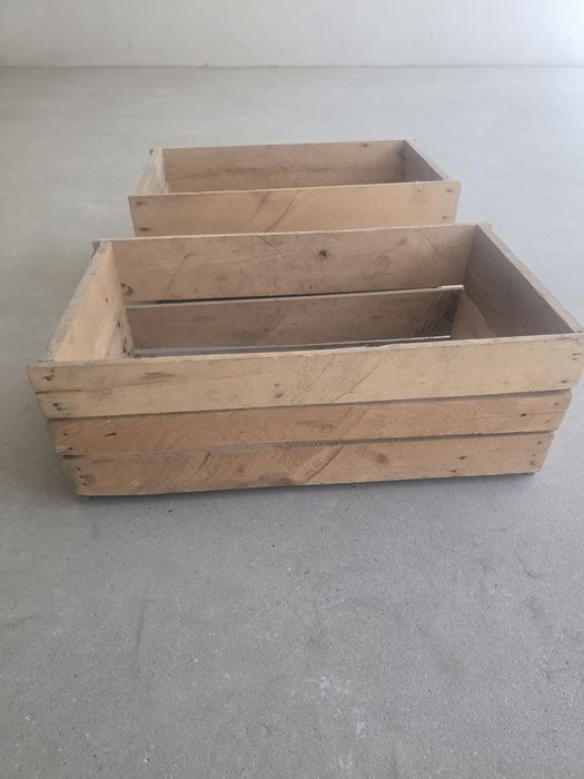 Vând lădițe legume fructe