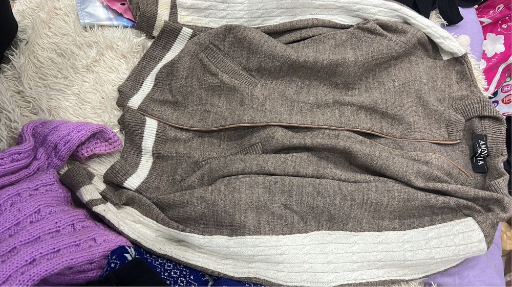 Вещи очень много на мальчика и женские тоже есть