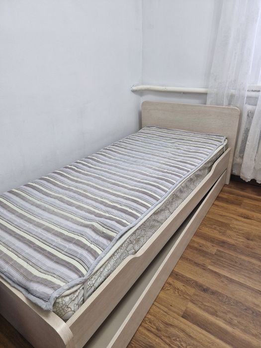 Продам кровать односпалка