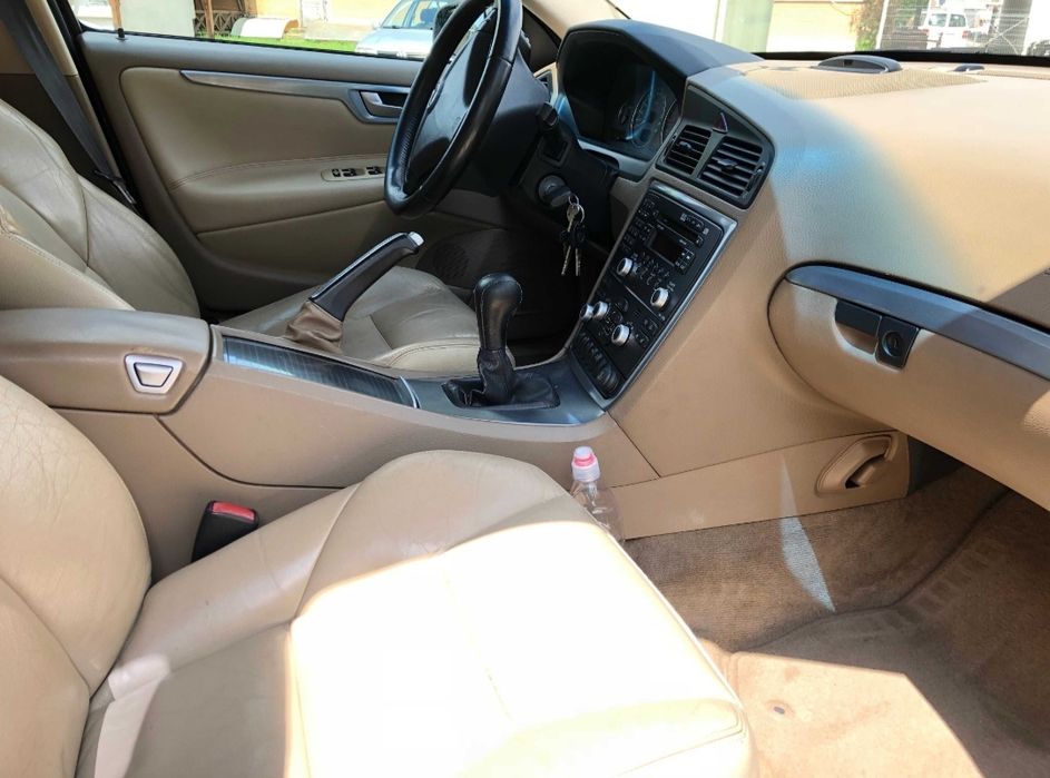 Volvo S60 D5 Summum Facelift-Configurație rară, întreținută exemplar