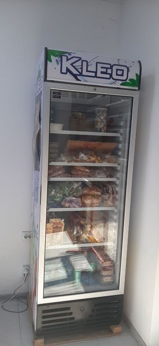 . Холодильник для магазина