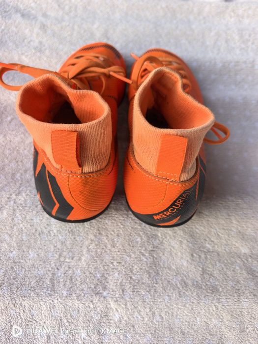 Детски бутонки nike номер 34 стелка 21.5см