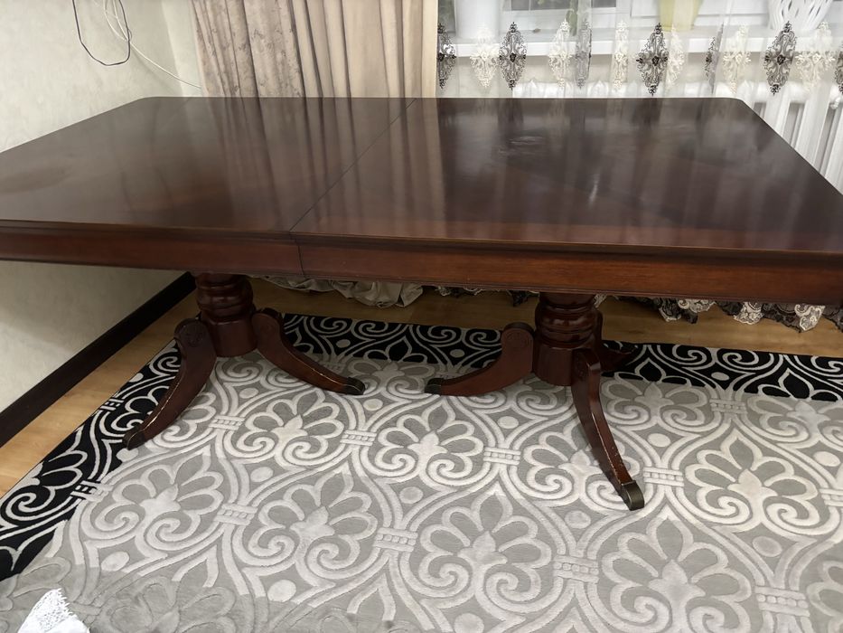 Стол и стулья( 12шт стул)