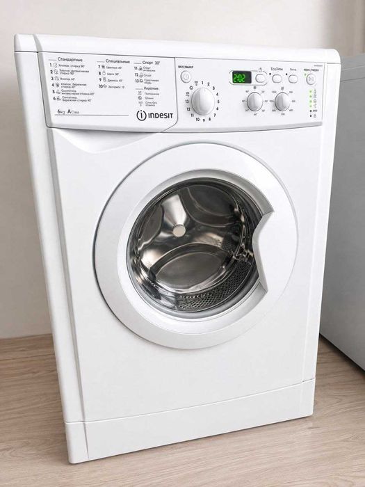 Стиральная машина Indesit IWSD 6105 на ремонт или запчасти