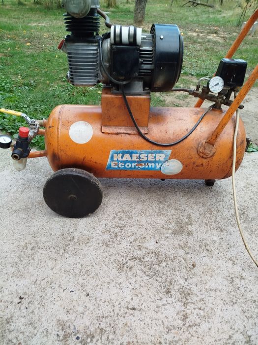 Compresor aer  monofazic kaeser economy 3