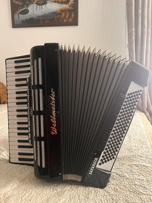 Vand acordeon weltmeister Seperato 3000 de lei