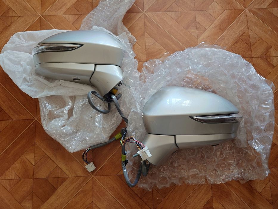 Зеркало(пара) заднего вида Toyota Crown с камерой