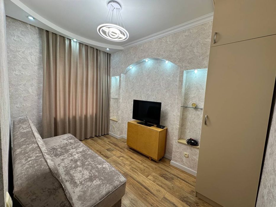 Квартира продается  3/3/4 на Паркентском