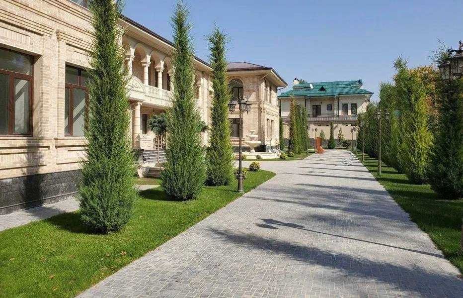 Сдаётся Евродом Резиденция 33-соток ориентир Парижен люкс Неоклассика