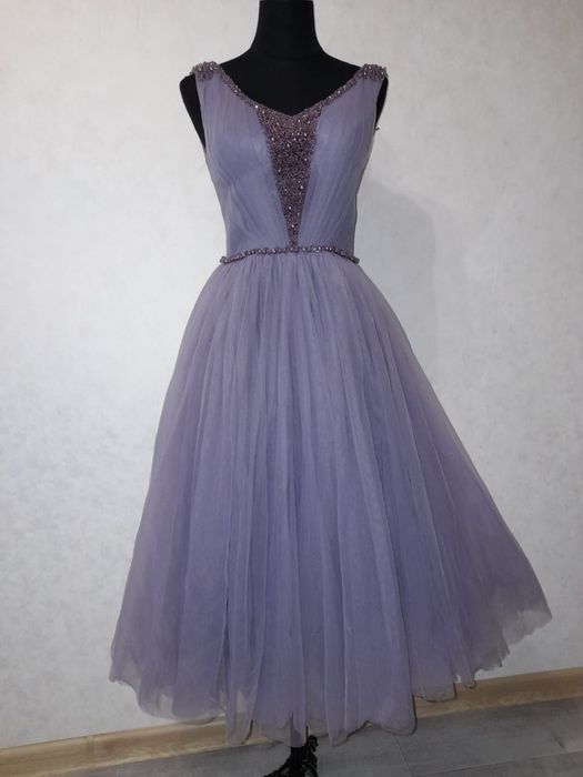 Продам новые платья