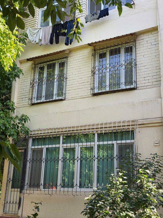 Ц4 (1в2/2/4) кирпич  продается своя уютная квартира