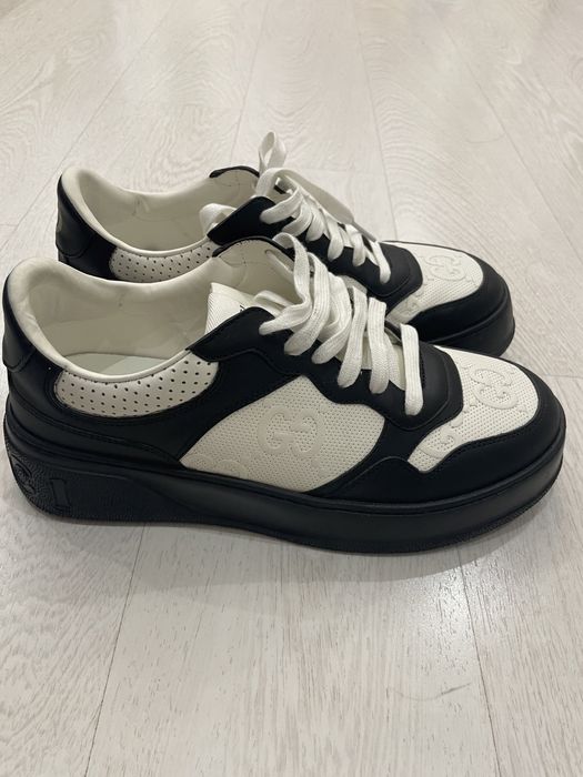 Кроссовки GU белые