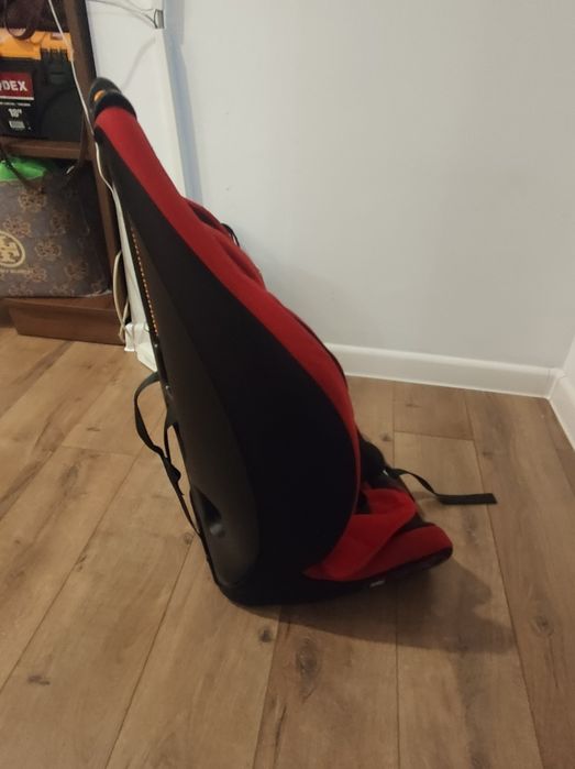 Автокресло Chicco 9-36 кг