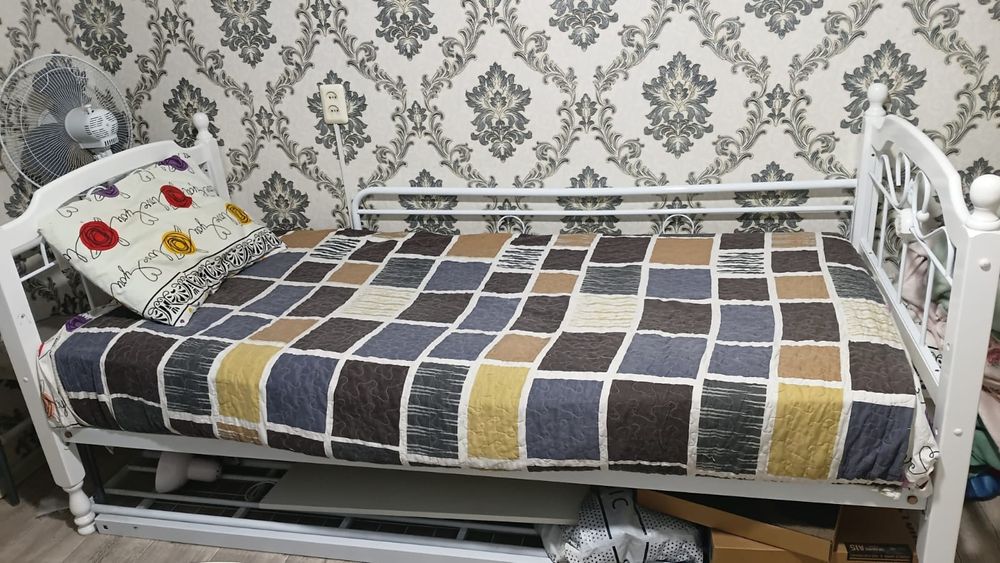 Кровать практичная