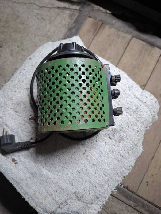 Автотрансформатор РНО-250-0,5м 2а