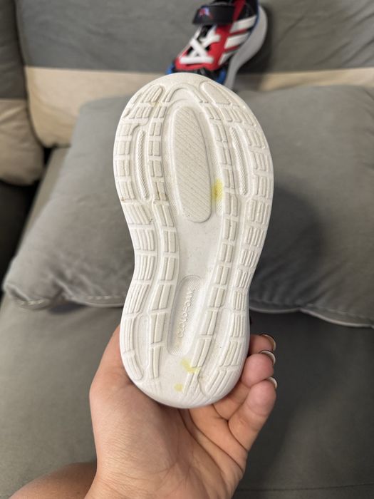 Детски маратонки adidas-spiderman