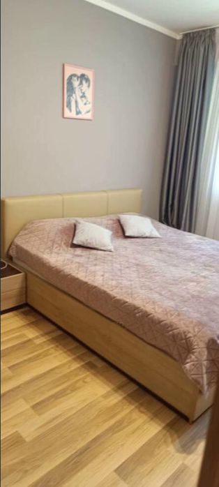 Продава се Тристаен апартамент в София, Дружба 1 - 65 кв.м за 2770 €/кв.м - Снимка #2