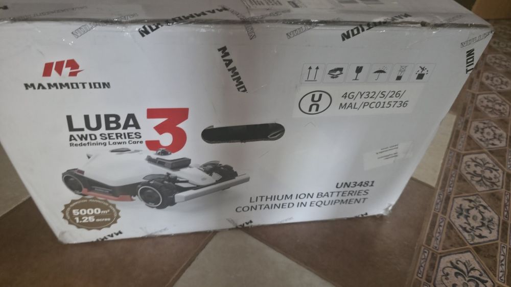 LUBA 3 AWD 5000
Robot de tuns gazon fără fir perimetral AWD Mammotion