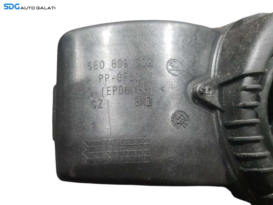 Usa Usita Capac Clapeta cu Buson Rezervor Skoda Octavia 3 Break Combi 2013 - 2020 Cod 5E0809702 [N2959]