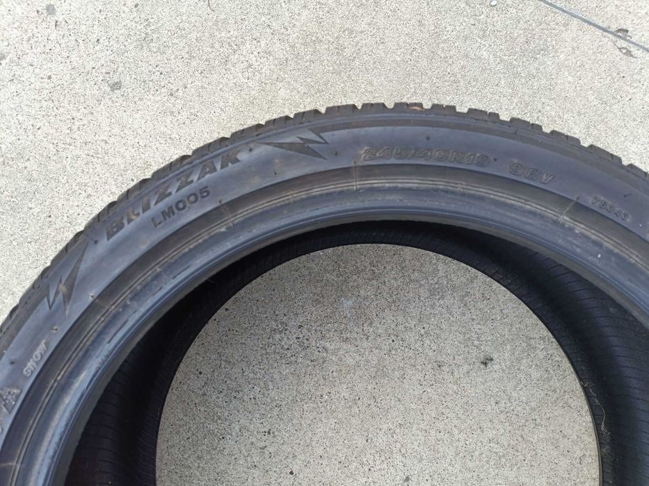 O anvelopa iarna 245 40 19 bridgestone blizaak Lm 005 profil de 7,5 mm 4622