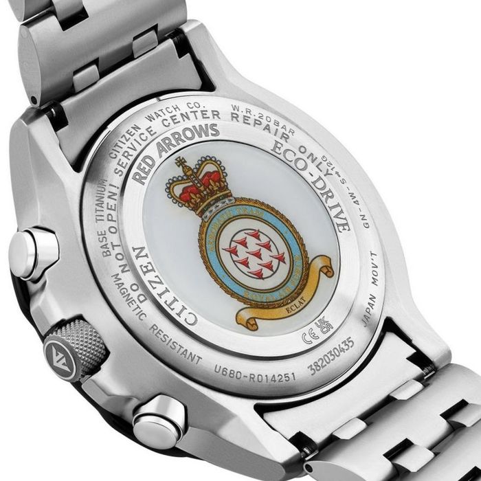 Ceas RED ARROWS Citizen Titanium.Solar Eco Drive. Nou.