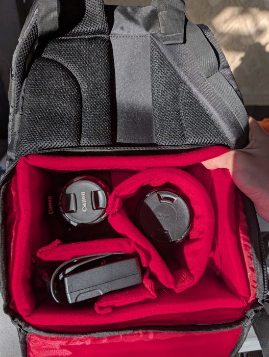 Canon EOS 70D + 2 obiective + accesorii