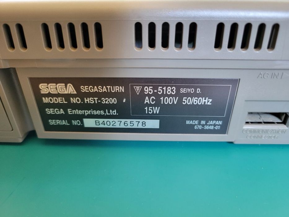 Sega Saturn + 6 дисков с играми