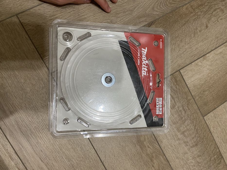 Пильные диски Makita, Bosch