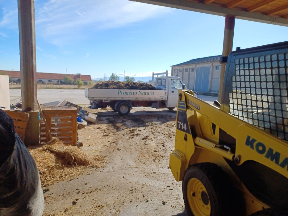 Услуги с бобкат ,валяк и самосвал