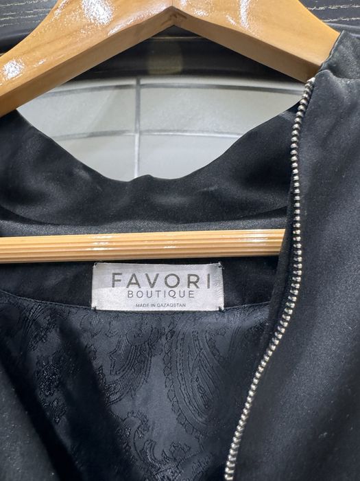 Курточка Favory