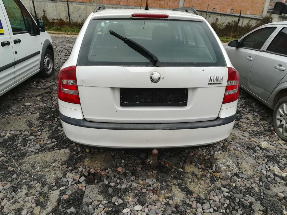 Dezmembrez/Piese Skoda Octavia II 4x4 Kombi 1.9 BKC
