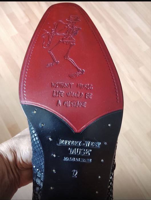 Vand ghete din piele de sarpe marimea 46 originale NU ASIGUR TRANSPORTUL