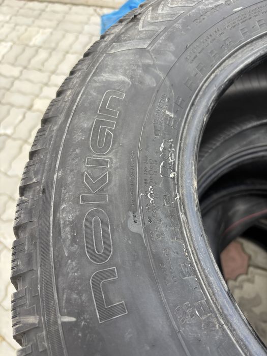 Продам шипованную зимнюю резину