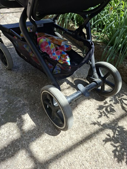 Cybex Eezy s+2 количка и подложка против изпотяване