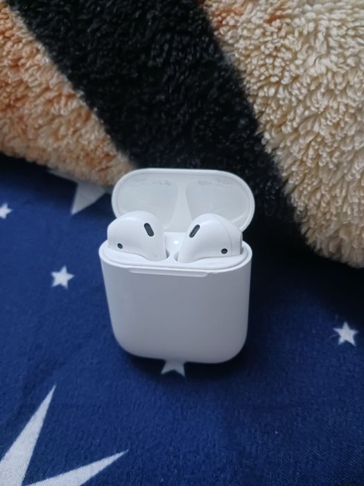 Casti AirPods 2+Cablu incarcare lightning