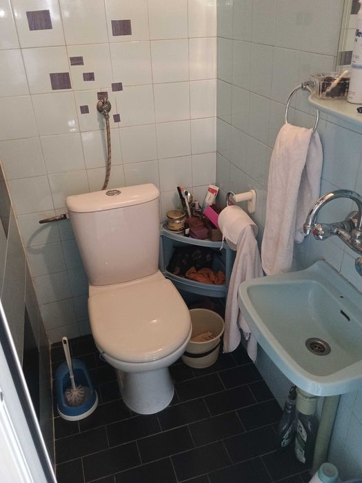 Продава се Тристаен апартамент в София, Фондови жилища - 94 кв.м за 2341 €/кв.м - Снимка #15