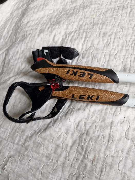 Ски тренинг  щеки Leki  dural serias