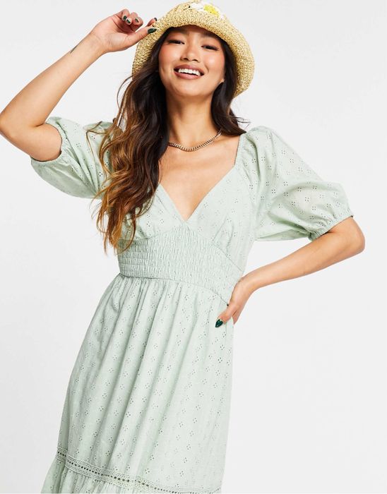 ASOS рокля с бродерия
