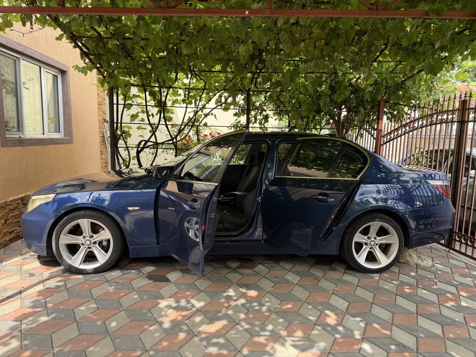 BMW 5 Series 2004 — imagine 5