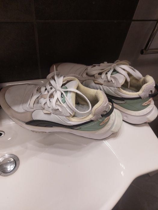 Продавам мъжки спортни обувки Puma 41 номер