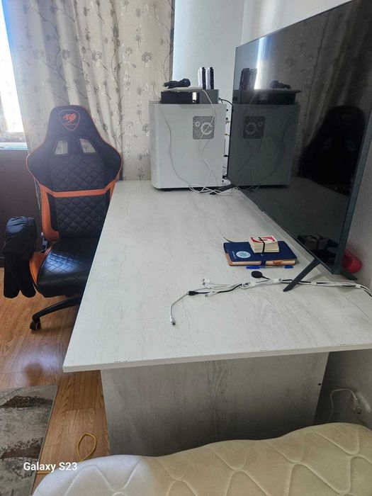 Письменный стол, 170 х 80 см.