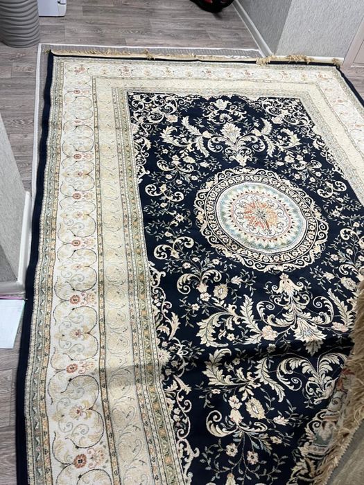 Продам ковры/Кілемдер сатамын