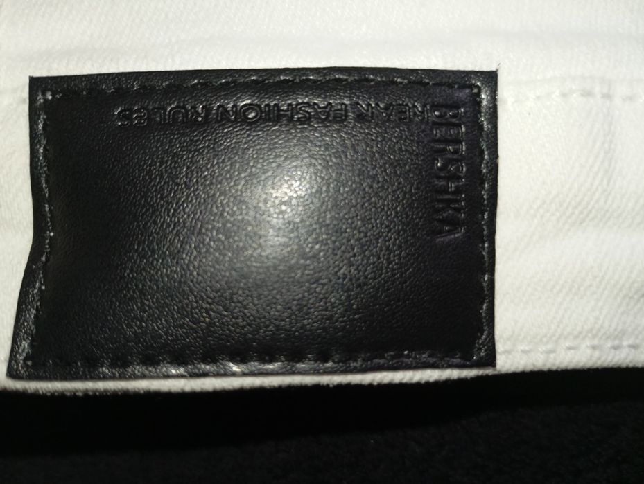 Vând pantaloni de femei cu înălțimea de 1 40-1 50